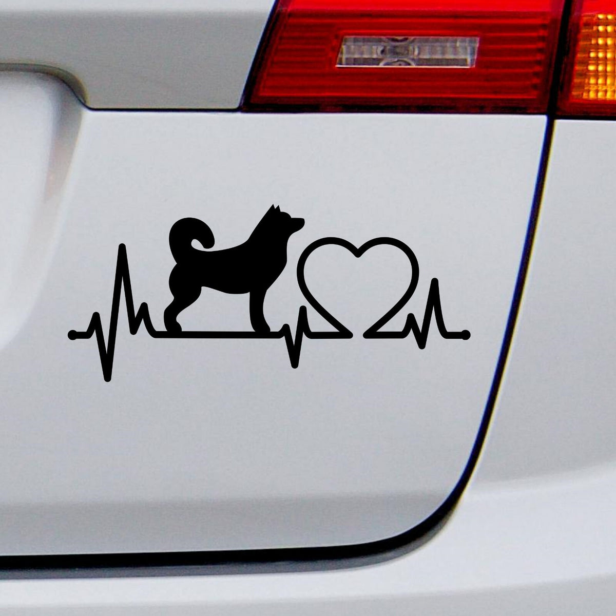 Siberian Husky Heartbeat vinyl decal for car, van or camper.